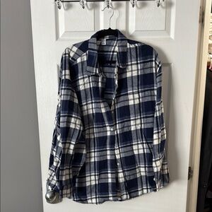 Women’s Old Navy Flannel blue and white XXL